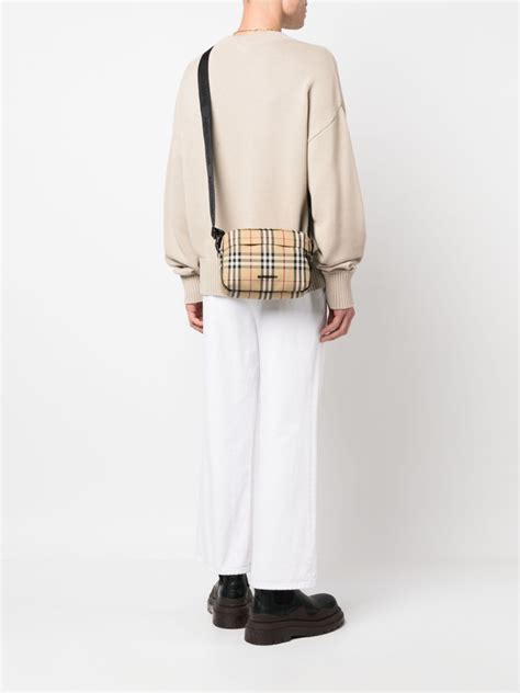 mit was verschickt burberry